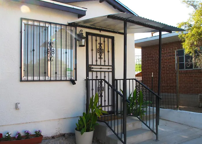 Quail's Nest - Downtown Apartment Tucson